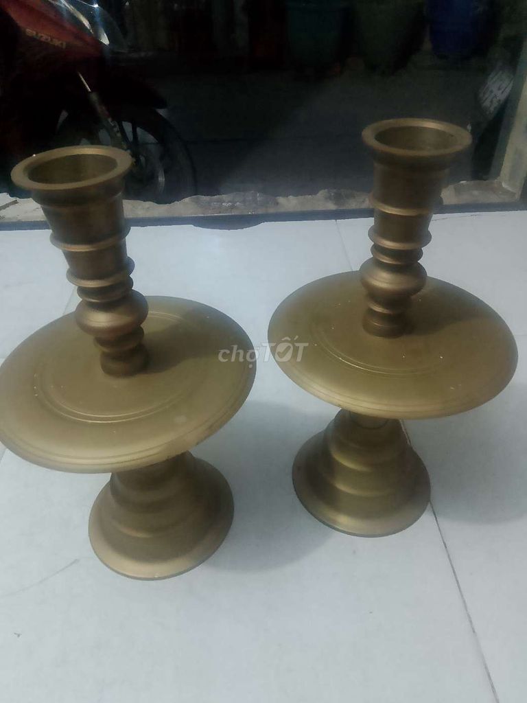 Chân đèn Đồng Vàng đồng Đồ cổ. Mua bán Đồ sưu tầm, đồ cổ tại Quận 6 Tp Hồ Chí Minh được đăng bởi Ngọc Lực hình 1