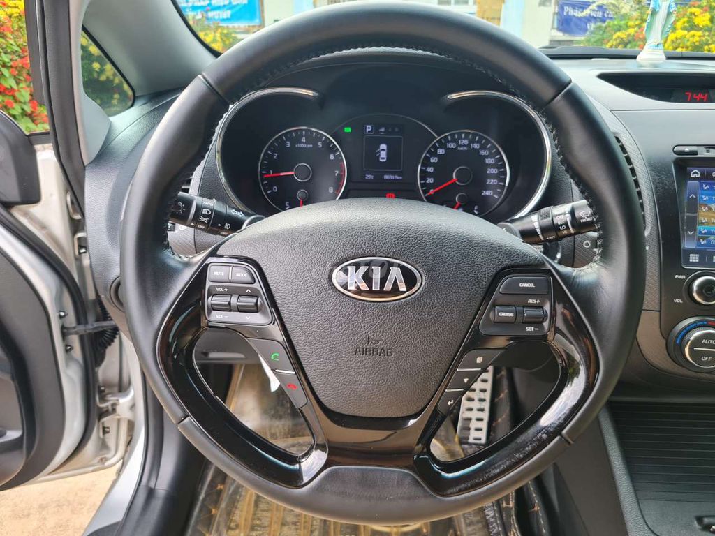 Kia Cerato 2016 1.6 AT - 86500 km