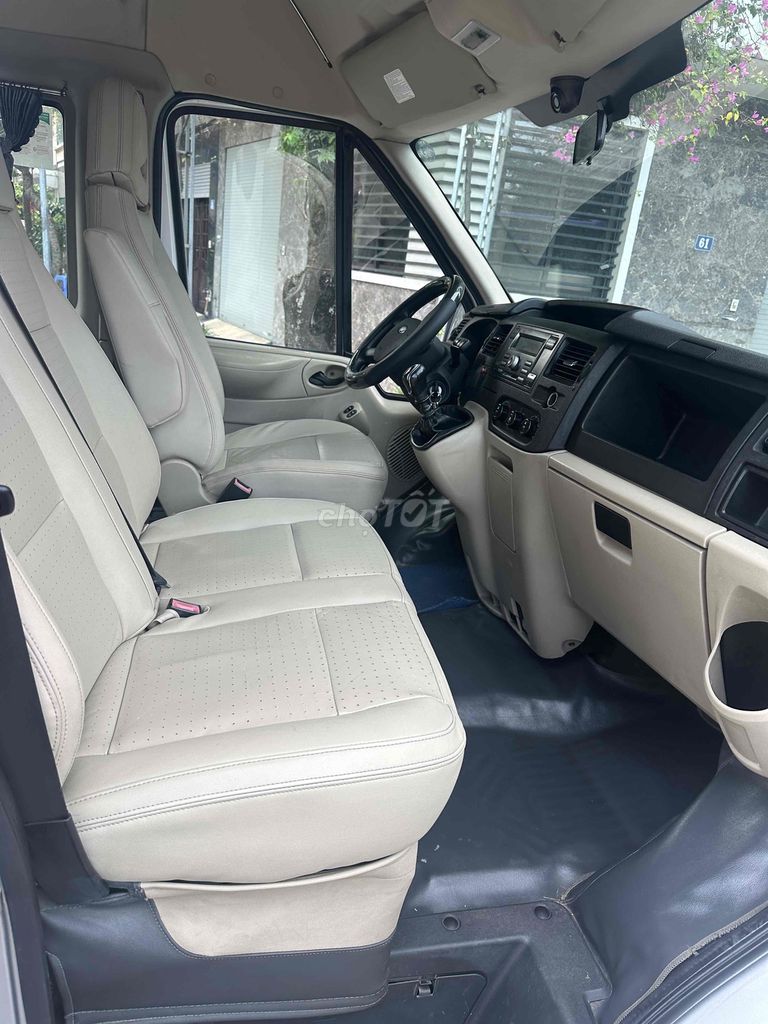 Ford Transit 2017 - 16c Luxury - 19000 km. Mua bán Ô tô tại Quận Long Biên Hà Nội được đăng bởi Nguyễn Văn Tuấn hình 7