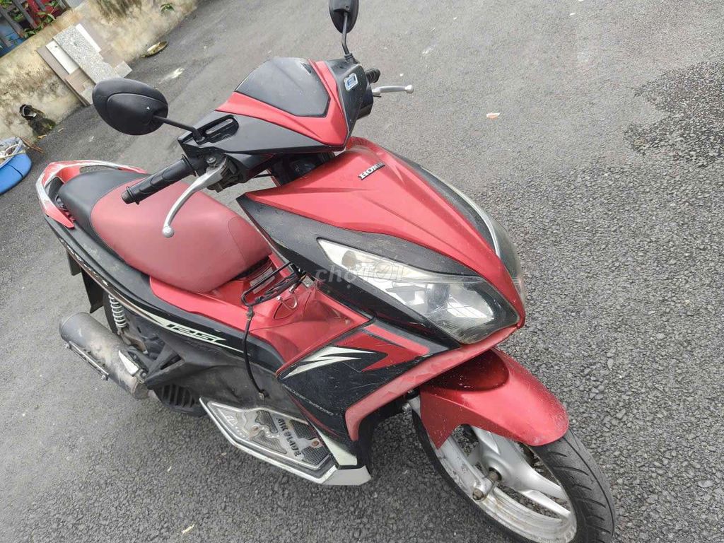 Honda Air Blade 125 Fi 2015 Красный