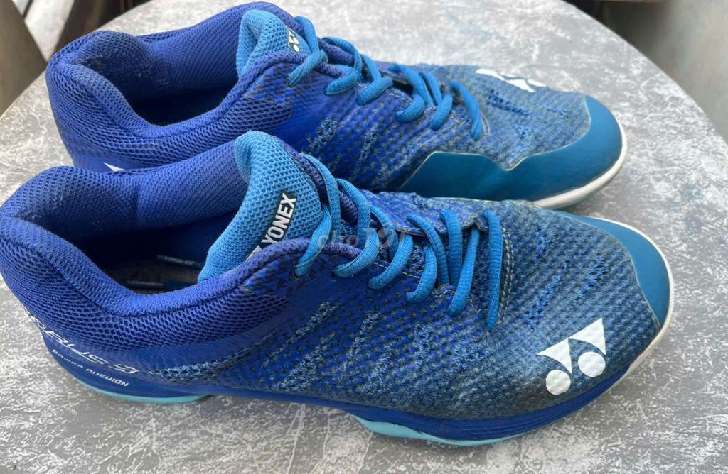 Giày Cầu lông Yonex chính hãng size 41