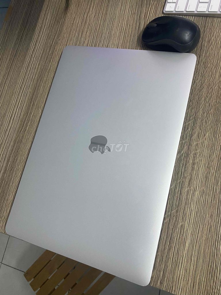 Macbook pro 16” 2019 silver i7/16g/512g bh3 tháng