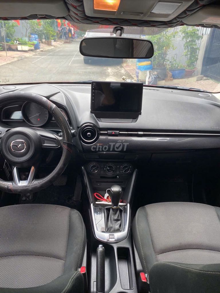 Cần bán Mazda 2 2019 Deluxe Sedan - 69000 km