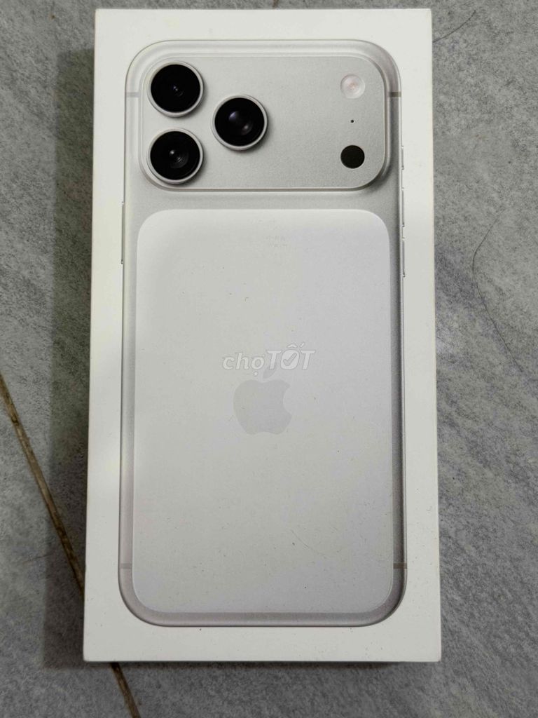 Apple iPhone 17 Pro Max Bạc VNA. Mua bán Điện thoại tại Quận Ngũ Hành Sơn Đà Nẵng được đăng bởi Thiên Phú hình 1