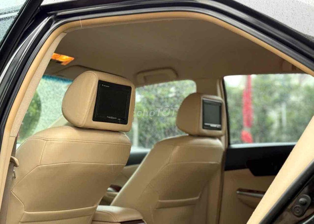 Toyota Camry 2013 2.0E - 60000 km. Mua bán Ô tô tại Quận Long Biên Hà Nội được đăng bởi Bùi Đình Thông hình 13