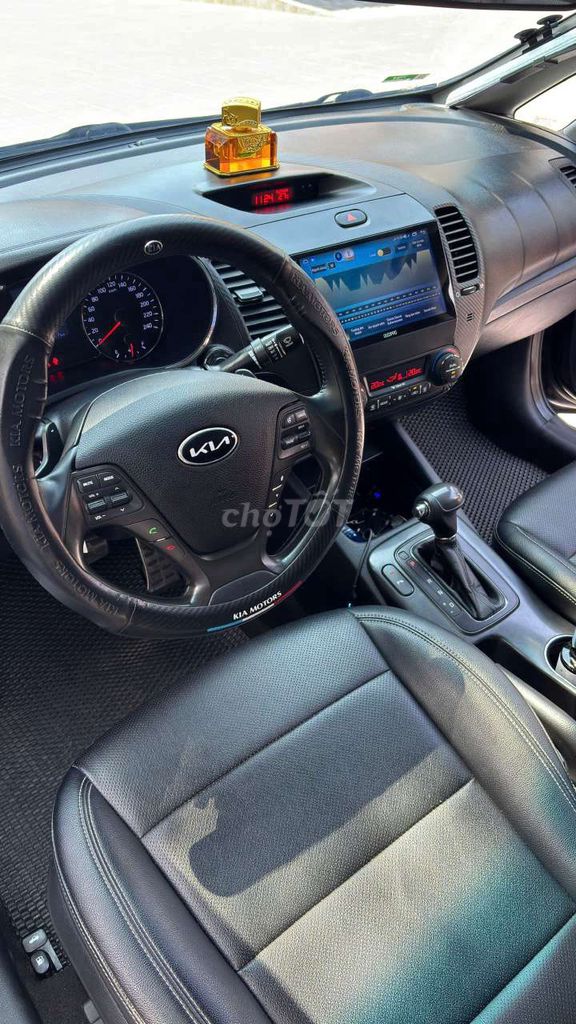 Kia K3 2.0 Бензиновый вьетнамский черный