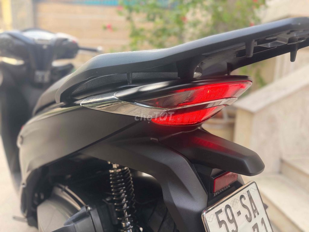 Honda SH 350i 2022 Đen,máy thái. 16000 km. Mua bán Xe máy tại Quận Bình Thạnh Tp Hồ Chí Minh được đăng bởi Cherry Tran hình 10