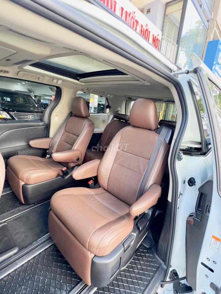 Toyota Sienna Limited nhập Mỹ 2018 - 38000 km. Mua bán Ô tô tại Quận 1 Tp Hồ Chí Minh được đăng bởi USER CAR 1990 hình 3