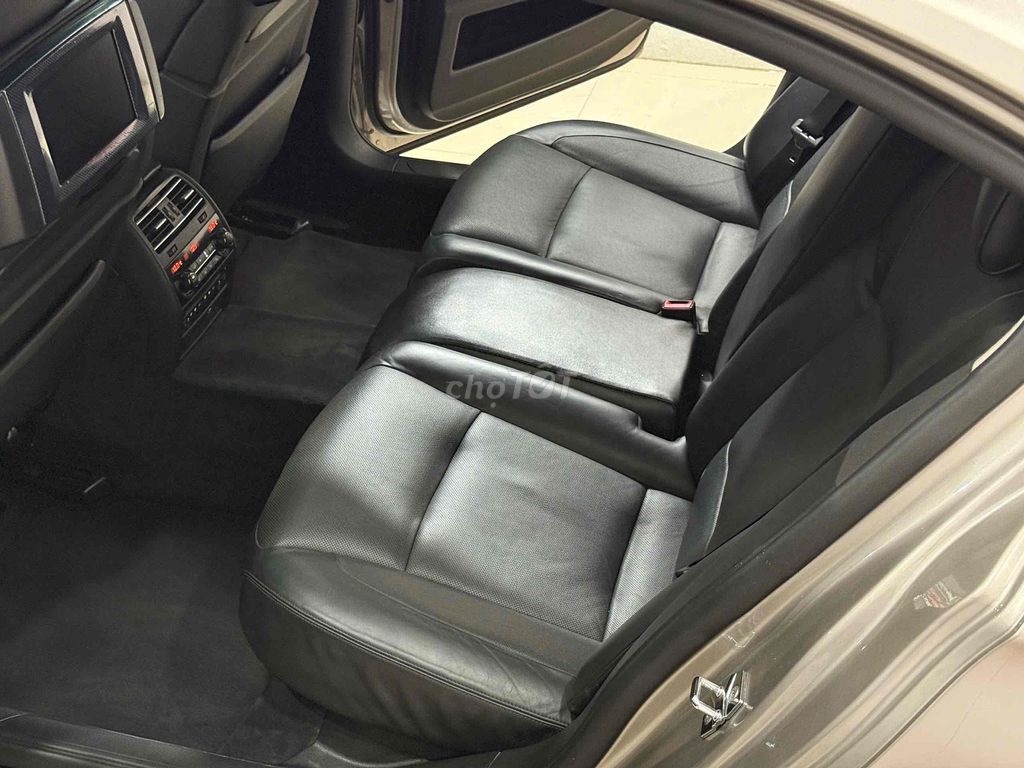 BMW 3 Series 20***0 km. Mua bán Ô tô tại Quận Tân Phú Tp Hồ Chí Minh được đăng bởi Thế Anh hình 9