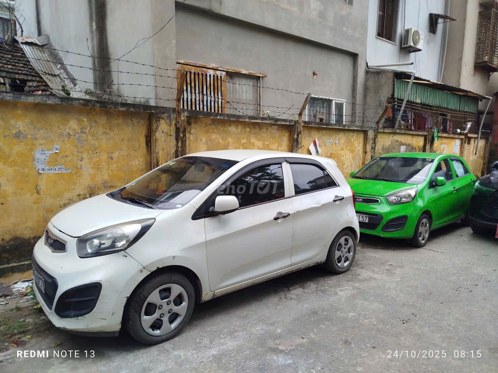 Kia Morning 2014 màu Trắng. Mua bán Ô tô tại Quận Hai Bà Trưng Hà Nội được đăng bởi Giang Tran hình 2