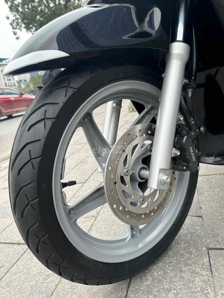 Sh ý 125i đm 102. dkld 2011. Mua bán Xe máy tại Quận Long Biên Hà Nội được đăng bởi Mr Tài Oto hình 5