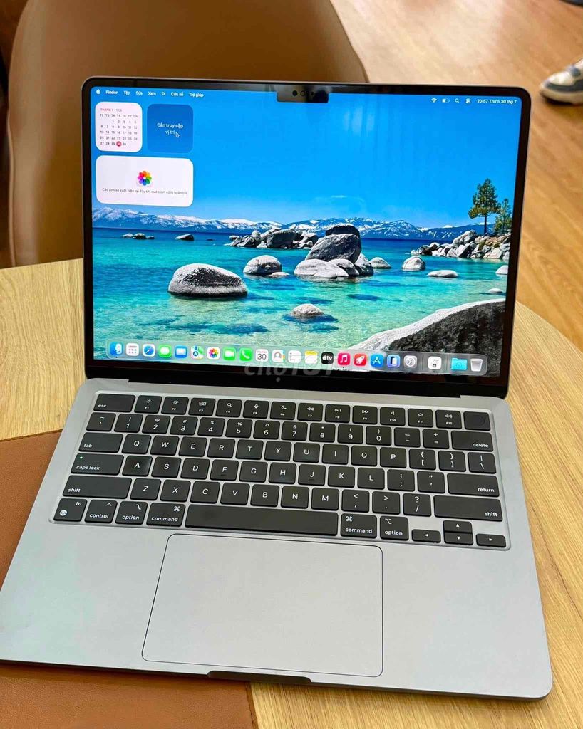 Macbook Air M2 16GB/256GB chuẩn rin đẹp nét. Mua bán Laptop tại Thành phố Buôn Ma Thuột Đắk Lắk được đăng bởi Nguyễn Hữu Duy hình 1