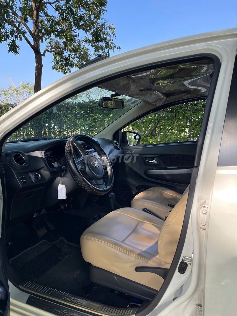 Toyota Wigo 1.2AT màu Trắng 37.000km. Mua bán Ô tô tại Thành phố Thủ Đức Tp Hồ Chí Minh được đăng bởi Nguyễn Thành hình 7