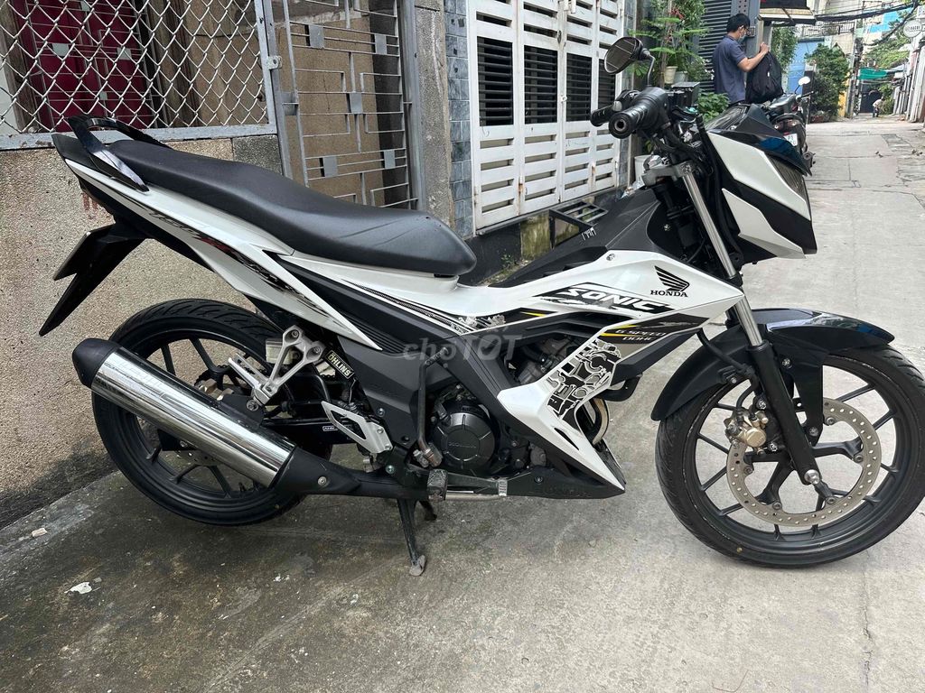 Sonic 2021 trắng đen rất đẹp. BSTP cavet đầy đủ. Mua bán Xe máy tại Quận Bình Thạnh Tp Hồ Chí Minh được đăng bởi Lê Nhân hình 3