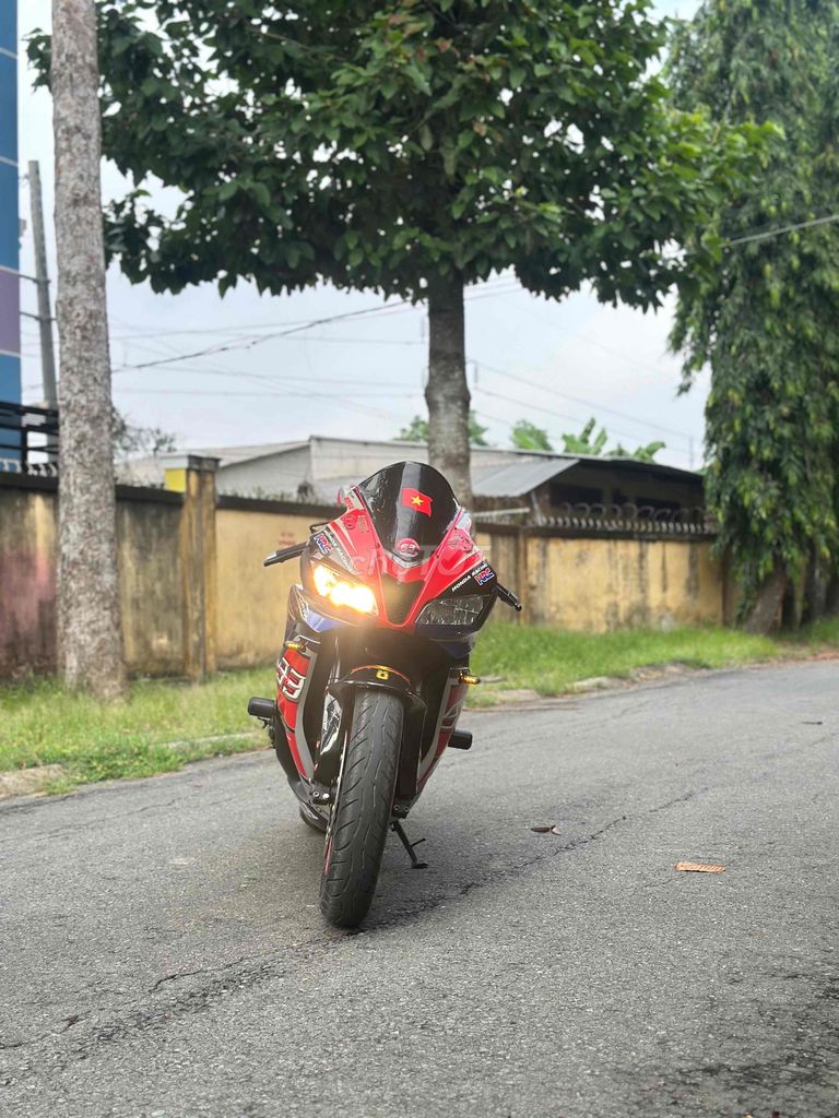 honda CBR600rr. Mua bán Xe máy tại Thành phố Mỹ Tho Tiền Giang được đăng bởi Quốc Thái Racing hình 1