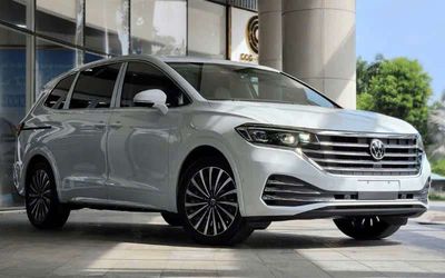 Volkswagen Viloran Luxury - 2025. Mua bán Ô tô tại Thành phố Thuận An Bình Dương được đăng bởi Trần Văn Phi Trọng
