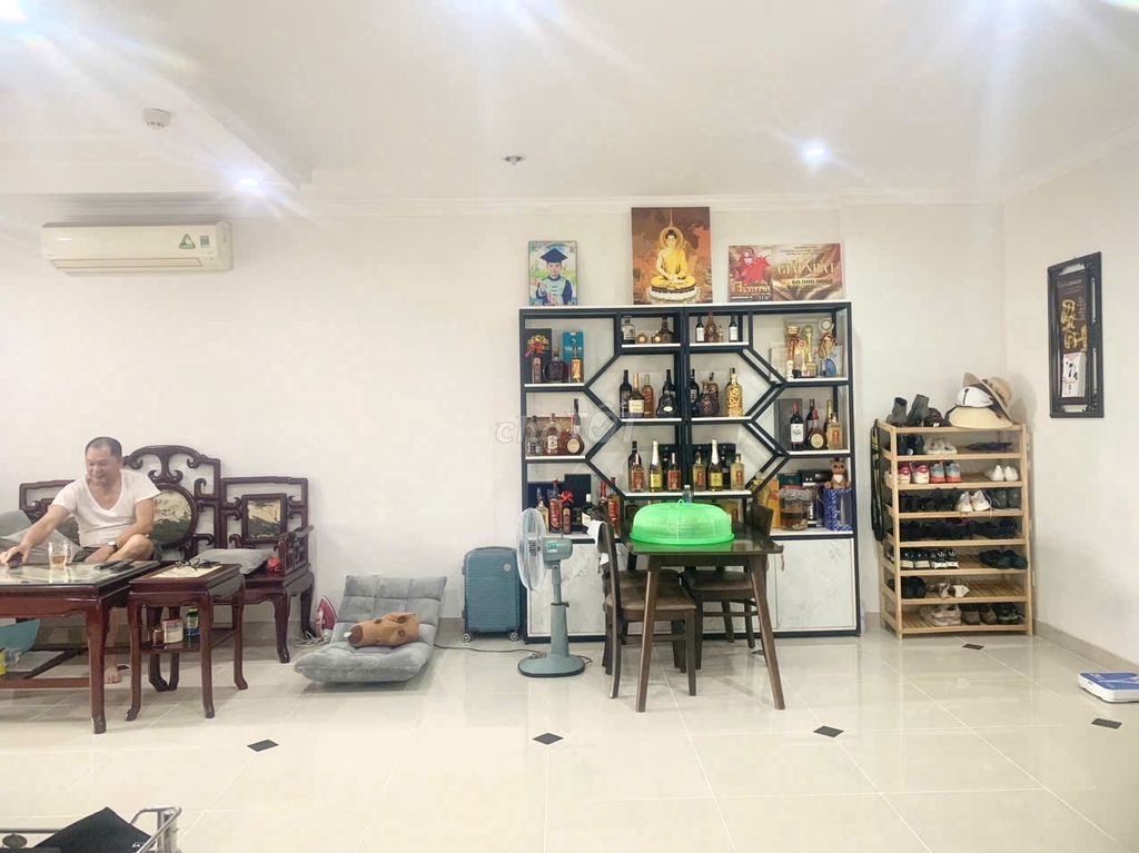 Квартира в Бау Кат 2, Тан Бинь, 80м2, 3 спальни, 2 санузла