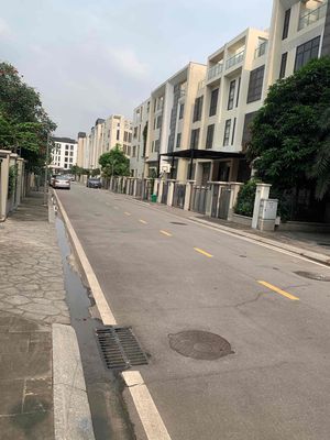 Bán nhà mặt phố Dương Văn An (kéo dài )