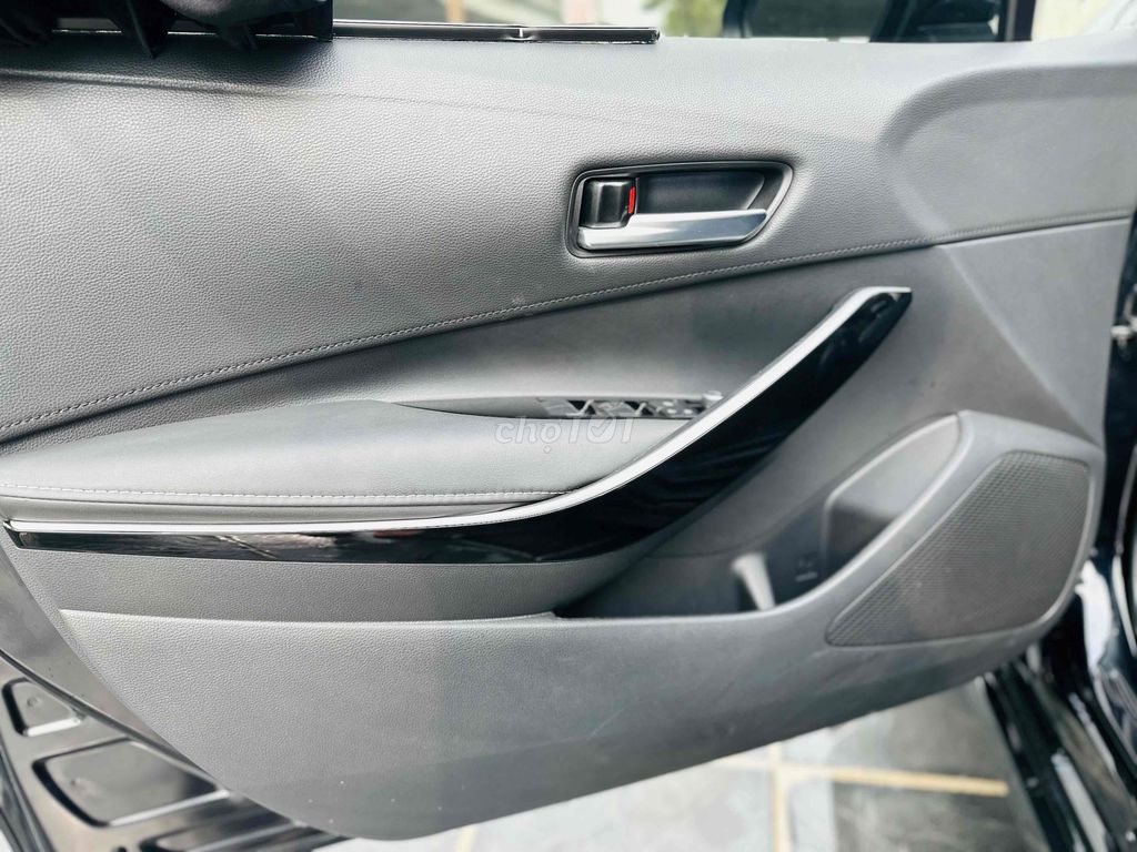 Toyota Altis 2022 1.8V Đen 37.000 km. Mua bán Ô tô tại Quận Hoàng Mai Hà Nội được đăng bởi anh Biên hình 8