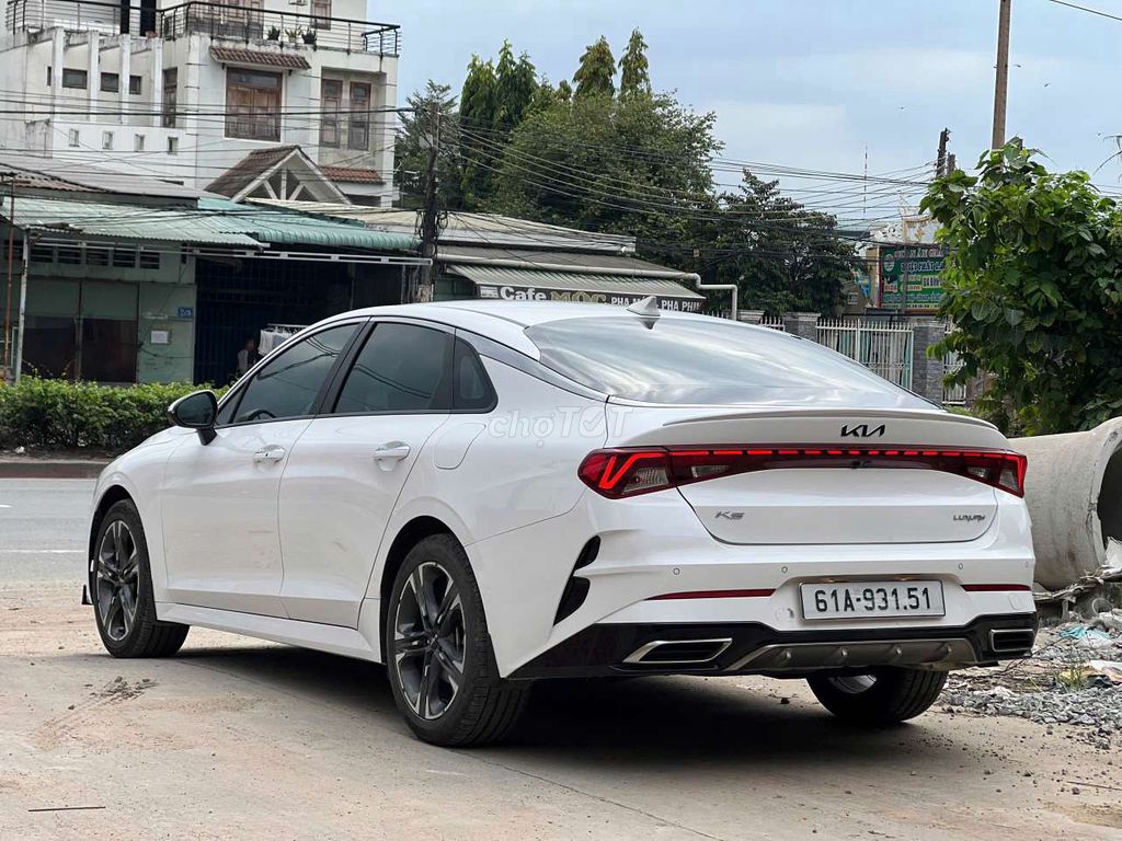 KIA K5 2023 Luxury 8000 km Trắng. Mua bán Ô tô tại Thành phố Thủ Đức Tp Hồ Chí Minh được đăng bởi BÌNH VÌNH PHÚ CHUYÊN XE LƯỚT BAO TEST HÃNG  hình 4