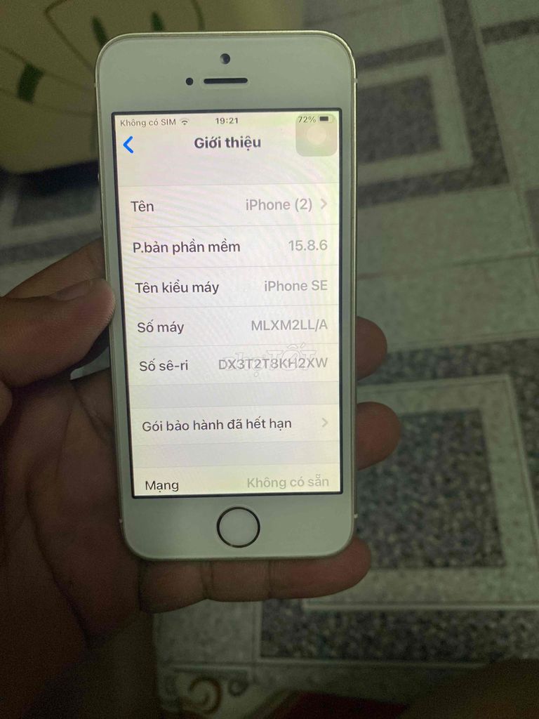 Apple iPhone SE Vàng Đã qua sử dụng. Mua bán Điện thoại tại Thành phố Thủ Dầu Một Bình Dương được đăng bởi Nguyễn Long hình 1