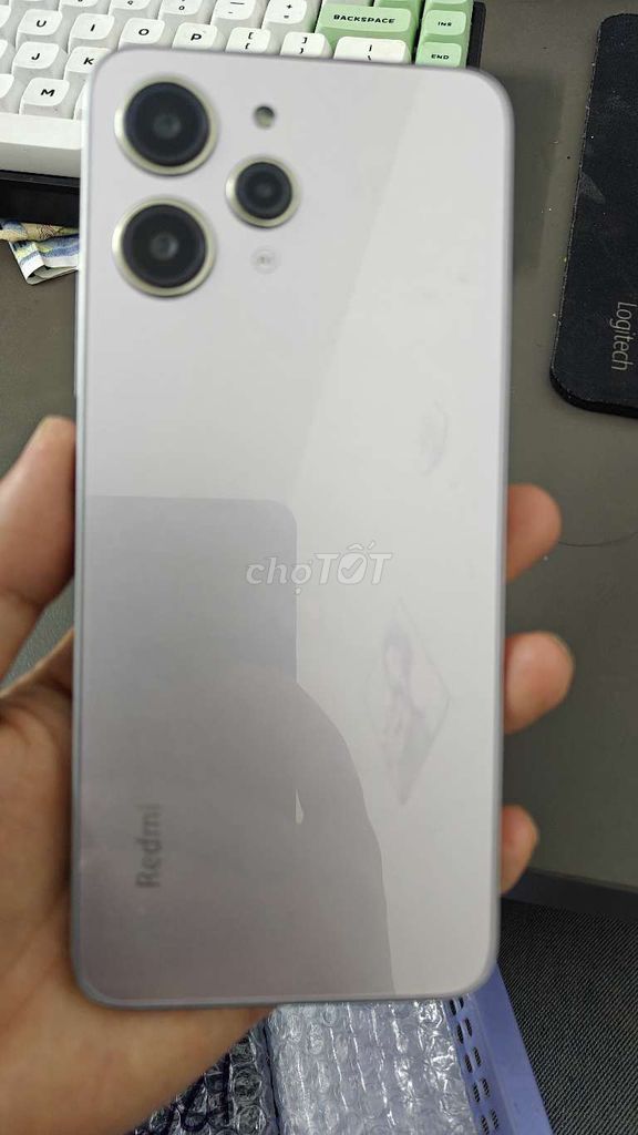 Xiaomi Redmi 12 128GB Trắng 4GB. Mua bán Điện thoại tại Thành phố Thủ Đức Tp Hồ Chí Minh được đăng bởi Điện Thoại Giá Tốt hình 1