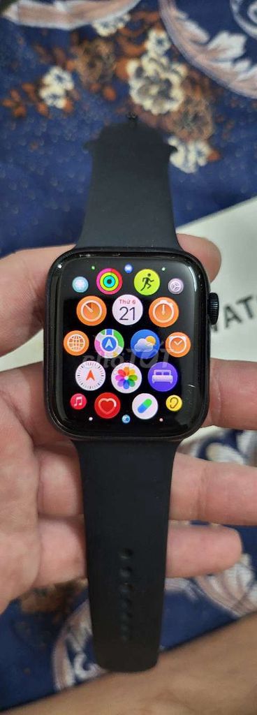 Apple Watch SE2 44mm Đen Silicone. Mua bán Thiết bị đeo thông minh tại Quận Đống Đa Hà Nội được đăng bởi Nguyễn Duy Khoa hình 1