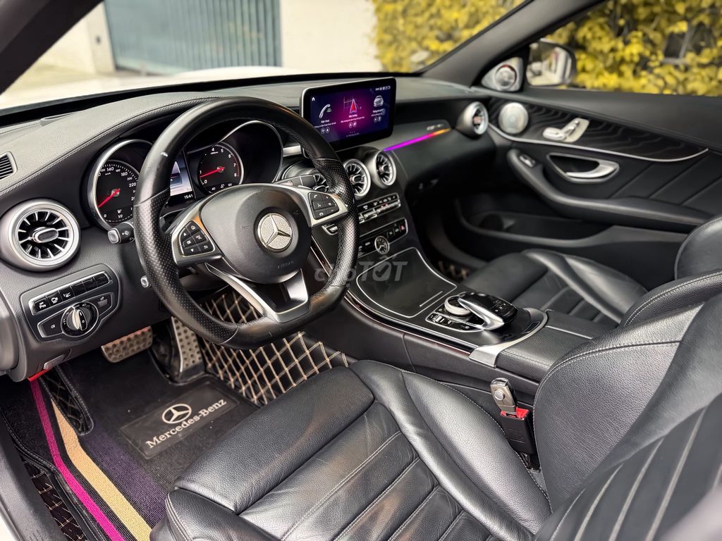 MERCEDES BENZ C300 AMG 2016 Độ Full Option Cực Đẹp. Mua bán Ô tô tại Quận Tây Hồ Hà Nội được đăng bởi Nguyễn Hoàng Sơn hình 9