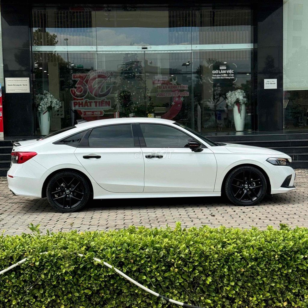 Honda Civic 2022 RS - 25000 km. Mua bán Ô tô tại Thành phố Biên Hòa Đồng Nai được đăng bởi Huy Dung hình 7