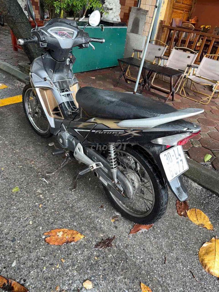e bán futurex fi chính chủ giá rẻ cho ae. Mua bán Xe máy tại Quận Long Biên Hà Nội được đăng bởi Nguyen Chung hình 1