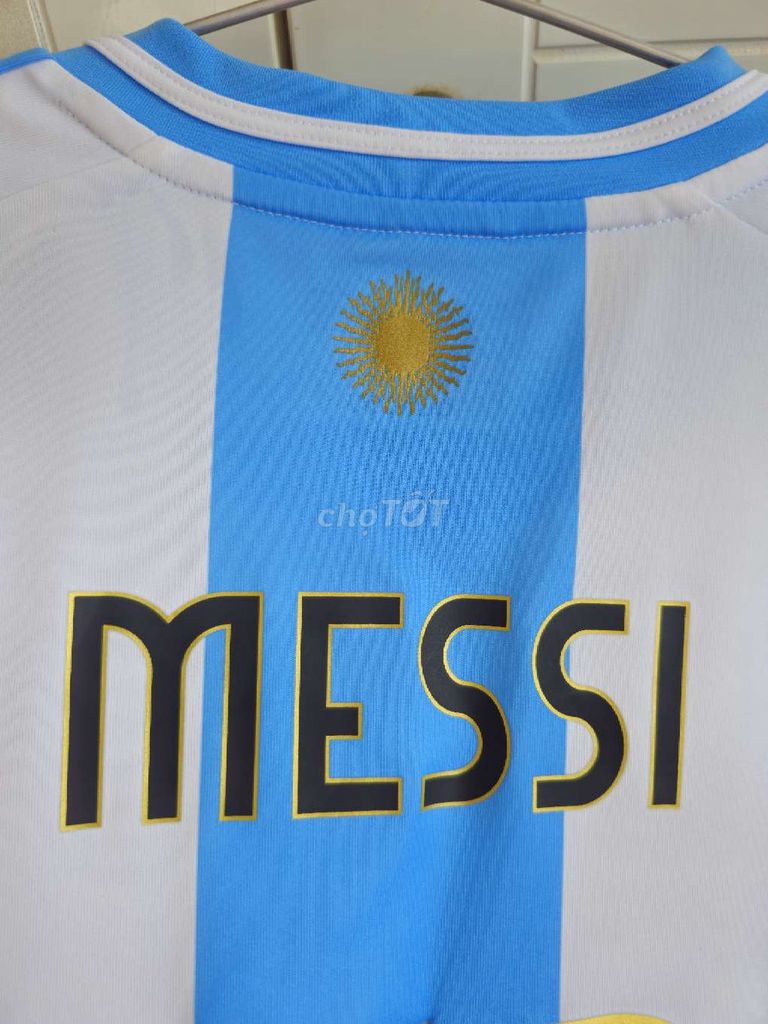 Áo chính hãng Messi 10, mới 100%, bao auth