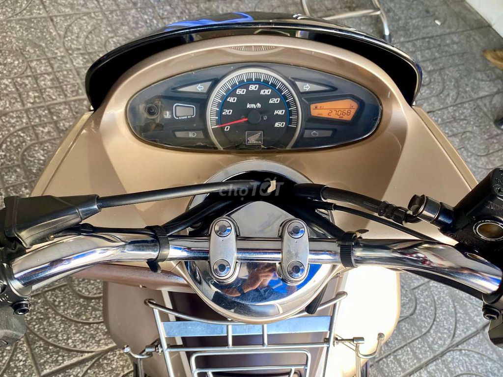 Honda PCX Fi Nhập THÁI LAN Máy Zin êm. Mua bán Xe máy tại Quận Ninh Kiều Cần Thơ được đăng bởi Xe Máy TÂN LIÊN HƯNG 1 91B hình 5