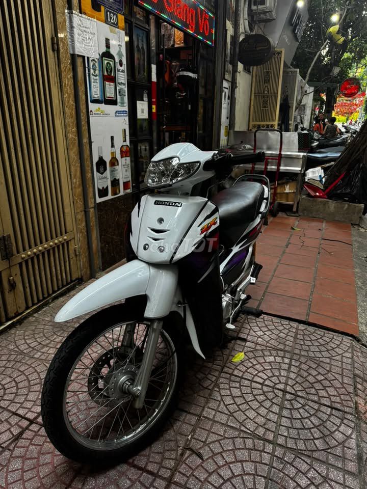 Honda Wave ZX белый, черный