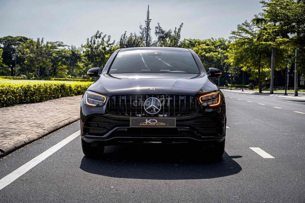 GLC300 COUPE - 2022 màu đen siêu ngầu đẹp xuất sắc. Mua bán Ô tô tại Quận 7 Tp Hồ Chí Minh được đăng bởi Dương Phương hình 1