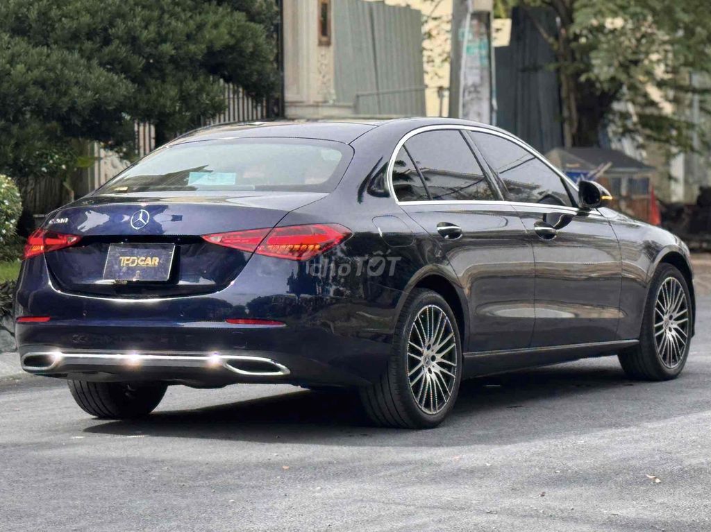 Mercedes C200 Avantgarde Plus 2022 có xuất hoá đơn. Mua bán Ô tô tại Quận Bình Tân Tp Hồ Chí Minh được đăng bởi Hoàng Thọ hình 3