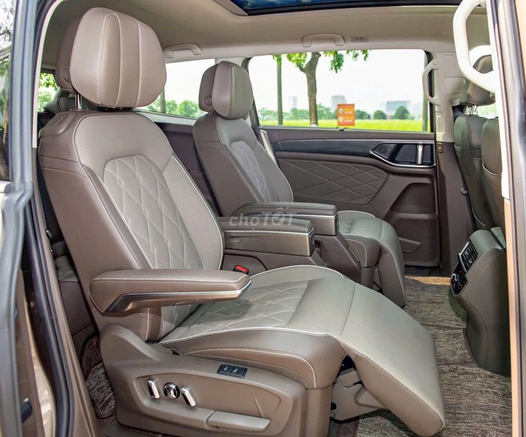 Volkswagen Viloran 2025 – 679 triệu, nhận xe ngay. Mua bán Ô tô tại Thành phố Thủ Đức Tp Hồ Chí Minh được đăng bởi Quang Nguyễn hình 9