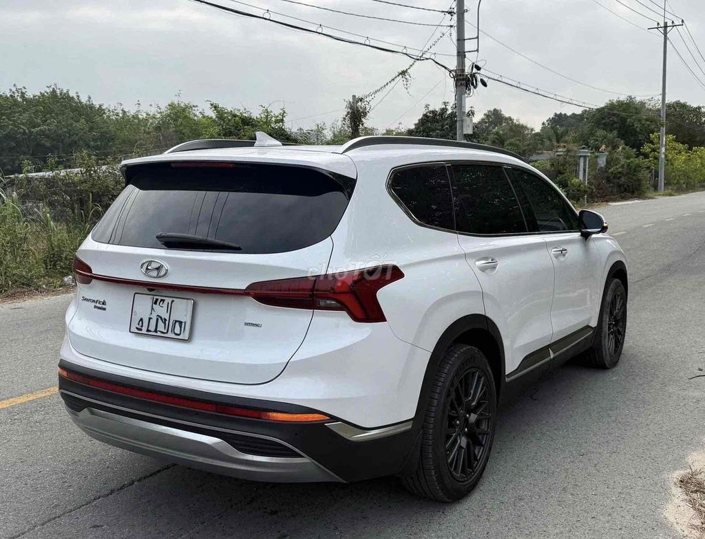 Hyundai Santafe Premium 2.5L AWD 2023 Белый 40 тыс. км