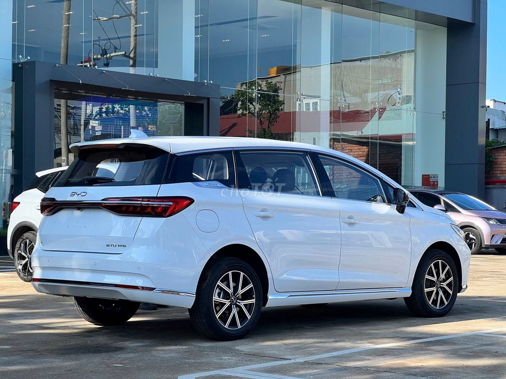 Xe BYD M6 giá tốt, nhiều ưu đãi, sẵn xe giao ngay. Mua bán Ô tô tại Thành phố Thủ Đức Tp Hồ Chí Minh được đăng bởi Tín BYD hình 4