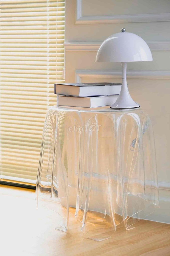 Bàn Acrylic trong suốt 40cm cao 51cm. Mua bán Bàn ghế tại Quận Phú Nhuận Tp Hồ Chí Minh được đăng bởi Quang hình 1
