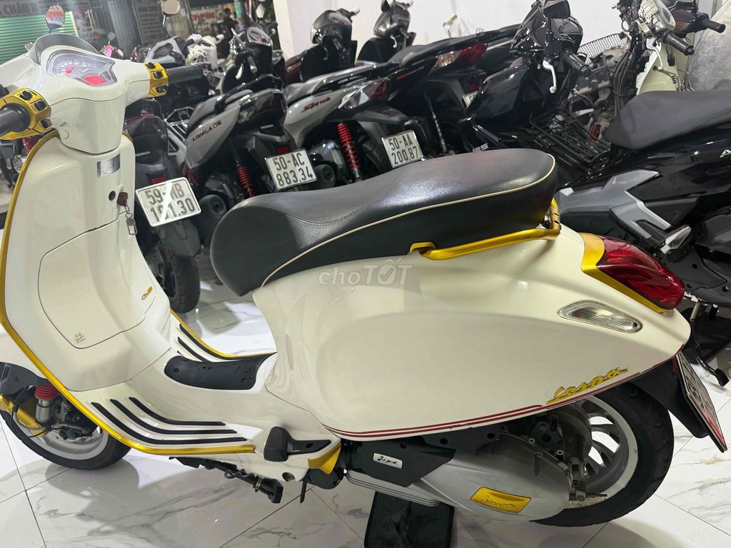 Piaggio Vespa Sprint Белый ABS 12.269 км