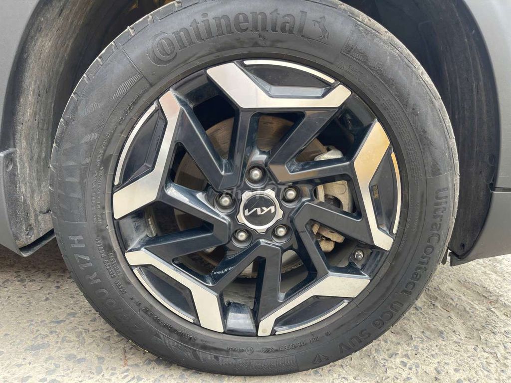 Kia Seltos 2024 Premium 1.5 L,màu vàng, 39.000 km. Mua bán Ô tô tại Quận Bình Tân Tp Hồ Chí Minh được đăng bởi Son Do hình 19