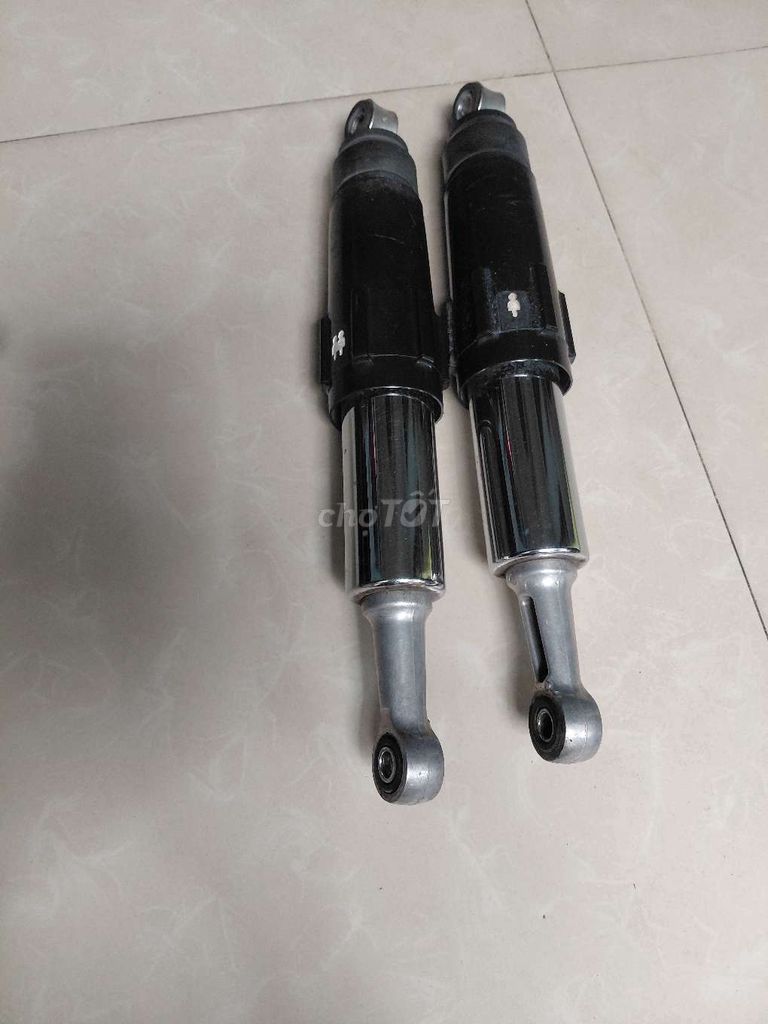 Phuộc xe máy Future 1 Kim loại Đen. Mua bán Phụ tùng xe tại Quận Gò Vấp Tp Hồ Chí Minh được đăng bởi a QUÂN hình 2