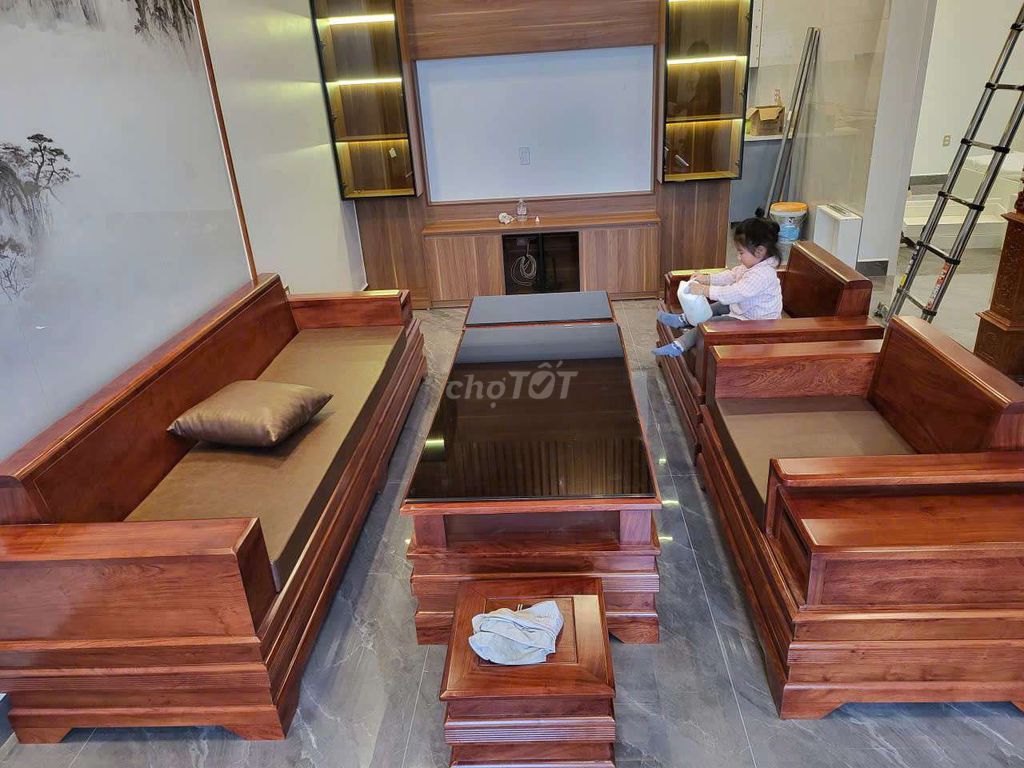 Bộ sofa Gỗ tự nhiên Nâu đỏ. Mua bán Bàn ghế tại Huyện Bình Giang Hải Dương được đăng bởi Phượng NguyễnThị hình 1