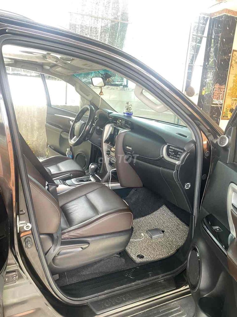 Toyota Fortuner 2020 2.7V 4x2 AT TRD - 70000 km. Mua bán Ô tô tại Quận 12 Tp Hồ Chí Minh được đăng bởi Hoàng hình 3