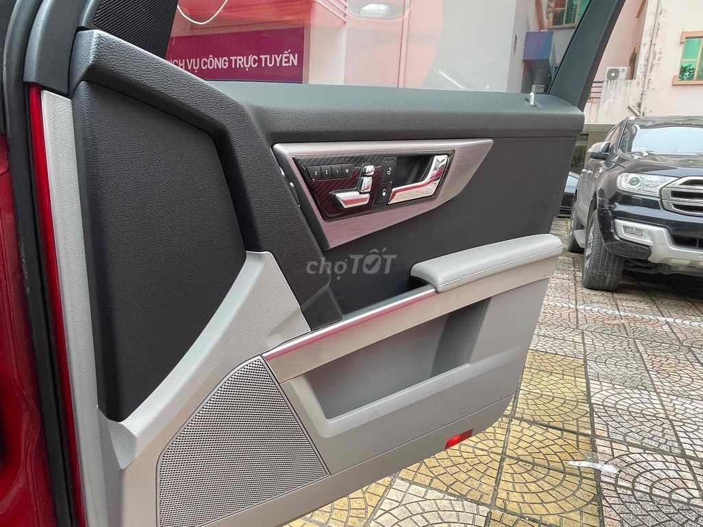 Mercedes Benz GLK Class 2010 300 4Matic - 170000 k. Mua bán Ô tô tại Quận Cầu Giấy Hà Nội được đăng bởi Nguyễn mạnh trường hình 16