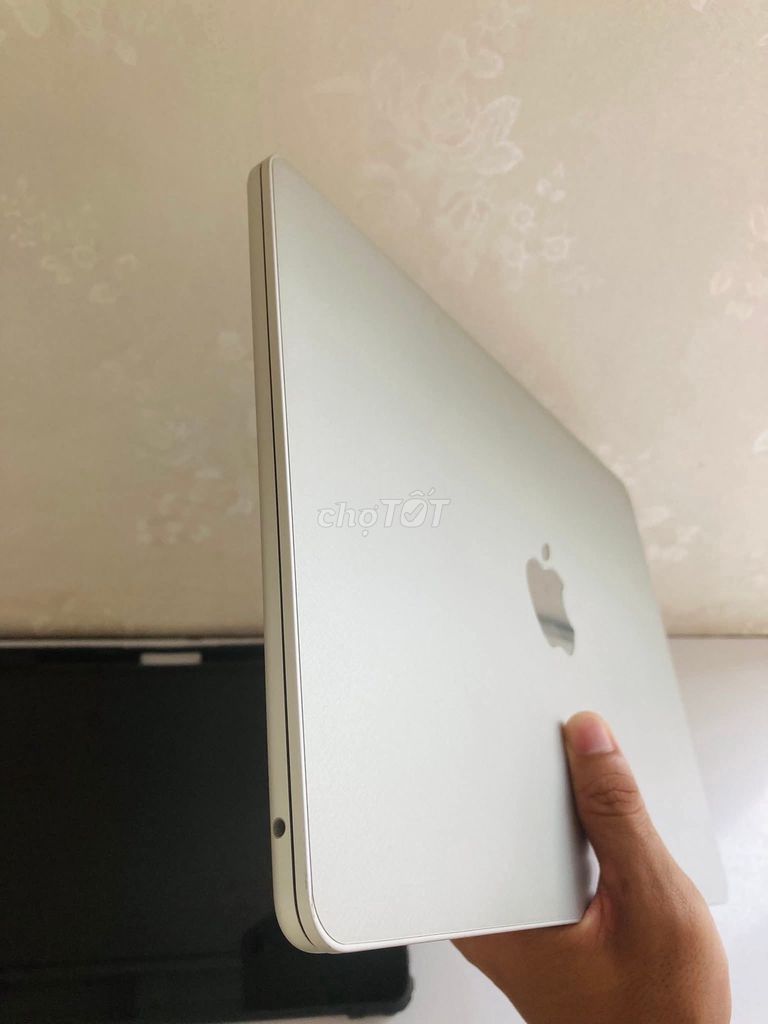 MacBook Air M3 Ram 16 mdm. Mua bán Laptop tại Quận Gò Vấp Tp Hồ Chí Minh được đăng bởi hoang hình 1