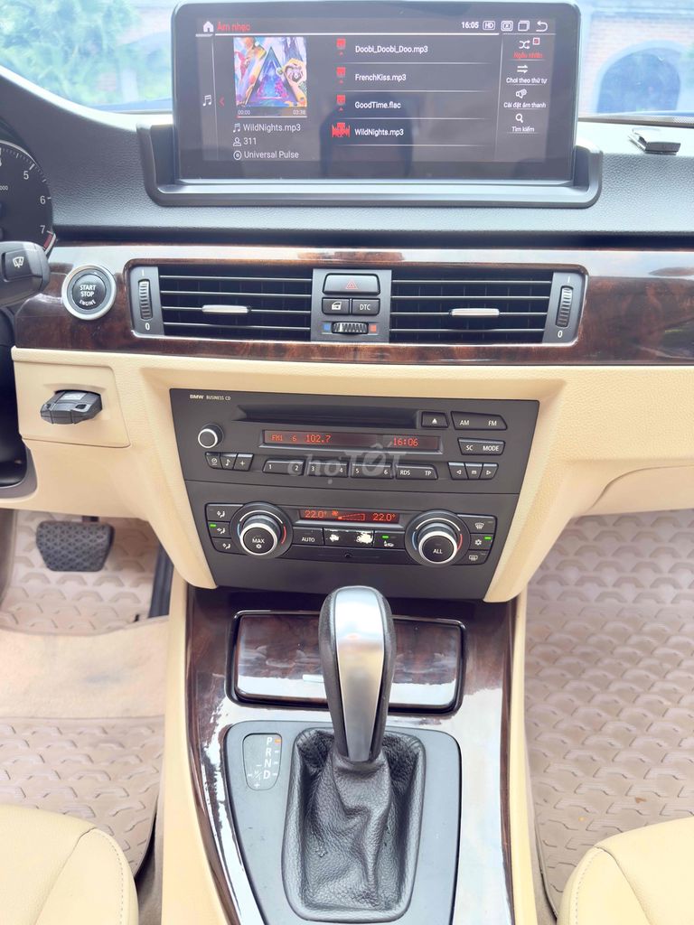 BMW 3 Series 325i 2010. Mua bán Ô tô tại Quận Long Biên Hà Nội được đăng bởi Tạ Dũng hình 16