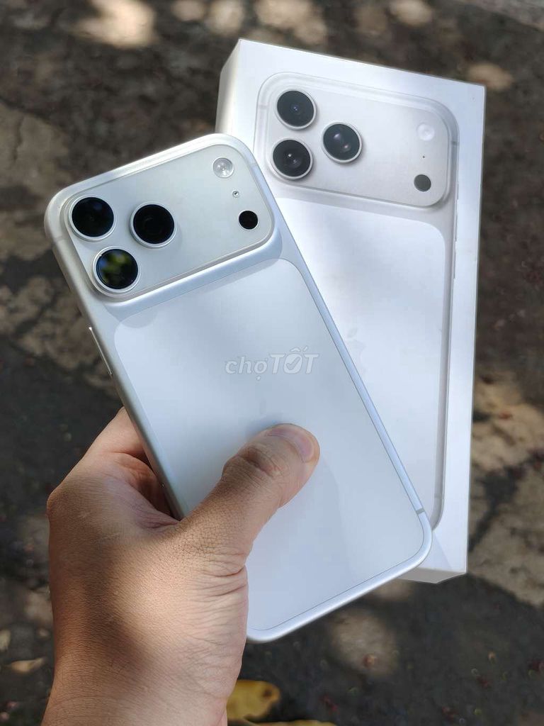 iPhone 17 Promax 256GB chính hãng lướt. Mua bán Điện thoại tại Thành phố Buôn Ma Thuột Đắk Lắk được đăng bởi HN Mobile BMT hình 1