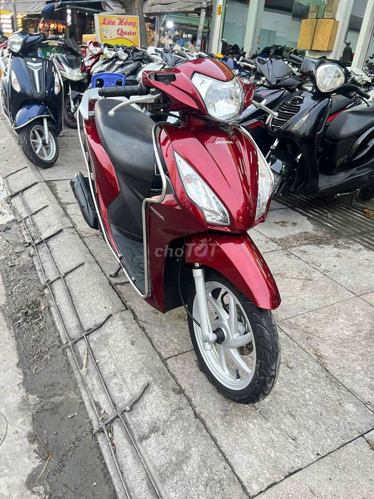 Honda Vision 2018 Đỏ đã sử dụng. Mua bán Xe máy tại Quận Tân Phú Tp Hồ Chí Minh được đăng bởi Tuanduy hình 3
