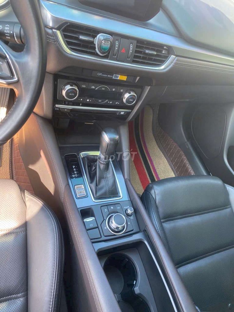 2019 Mazda 6 2.0L Premium - 53000 km. Mua bán Ô tô tại Thành phố Hạ Long Quảng Ninh được đăng bởi A Chiên hình 4